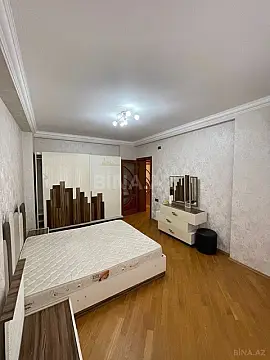 Kirayə verilir 3 otaqlı mənzil 140 m²