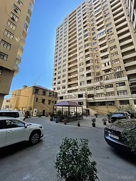 Kirayə verilir 3 otaqlı mənzil 140 m²