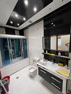 Kirayə verilir 3 otaqlı mənzil 140 m²