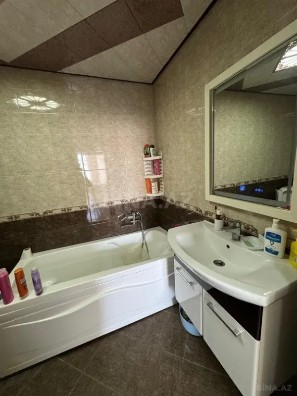 Satılır 3 otaqlı mənzil 120 m²