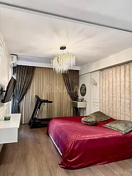 Satılır 4 otaqlı mənzil 155 m²
