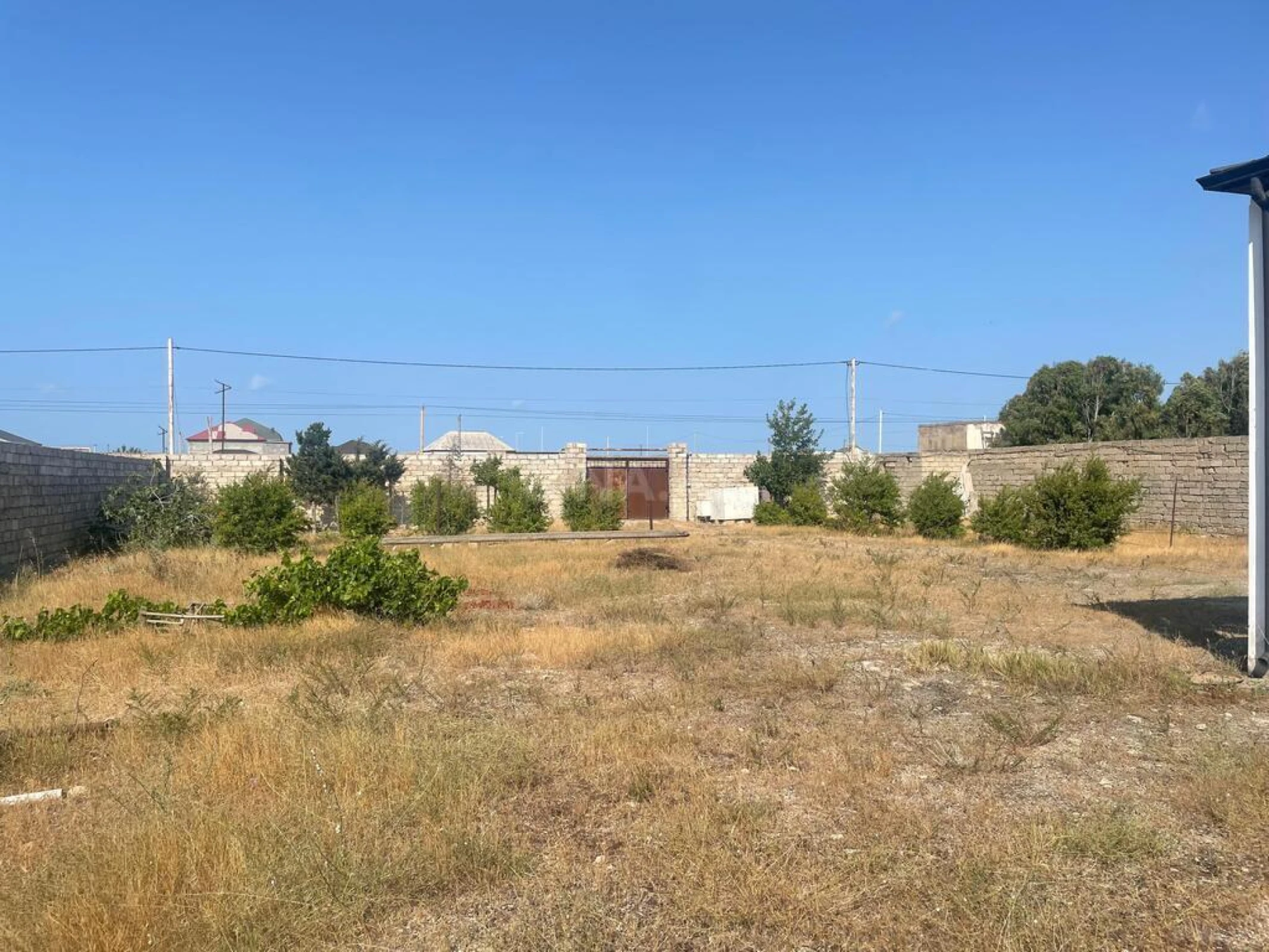 Satılır torpaq sahəsi 12 m²