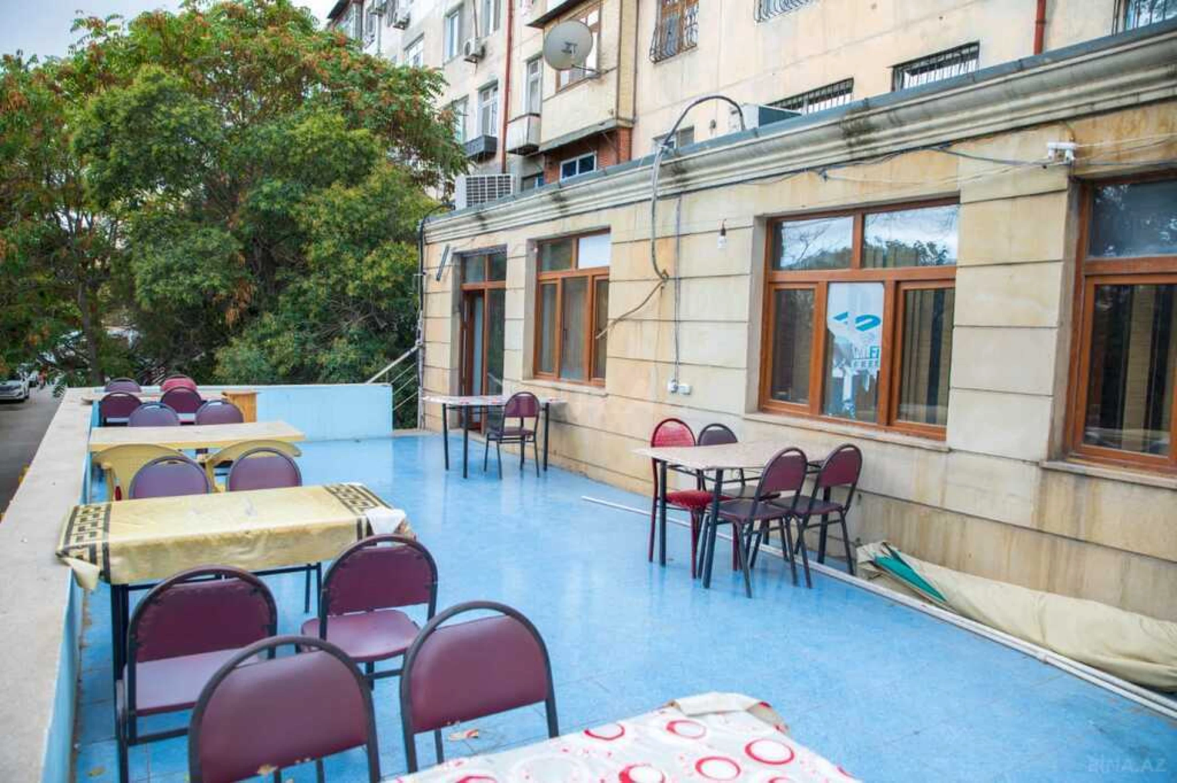 Satılır obyekt 450 m²