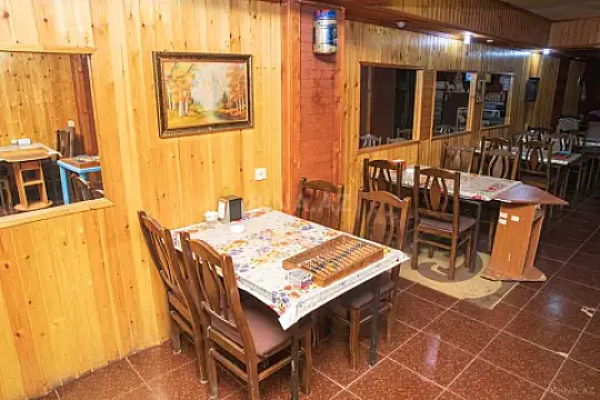 Satılır obyekt 450 m²