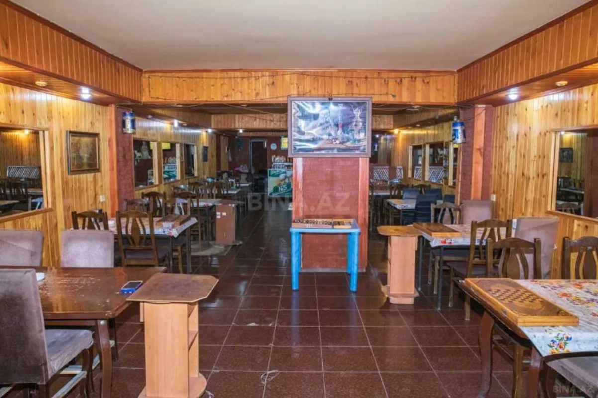 Satılır obyekt 450 m²