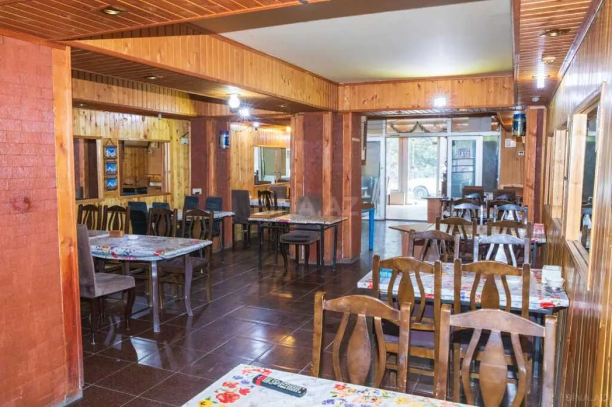 Satılır obyekt 450 m²