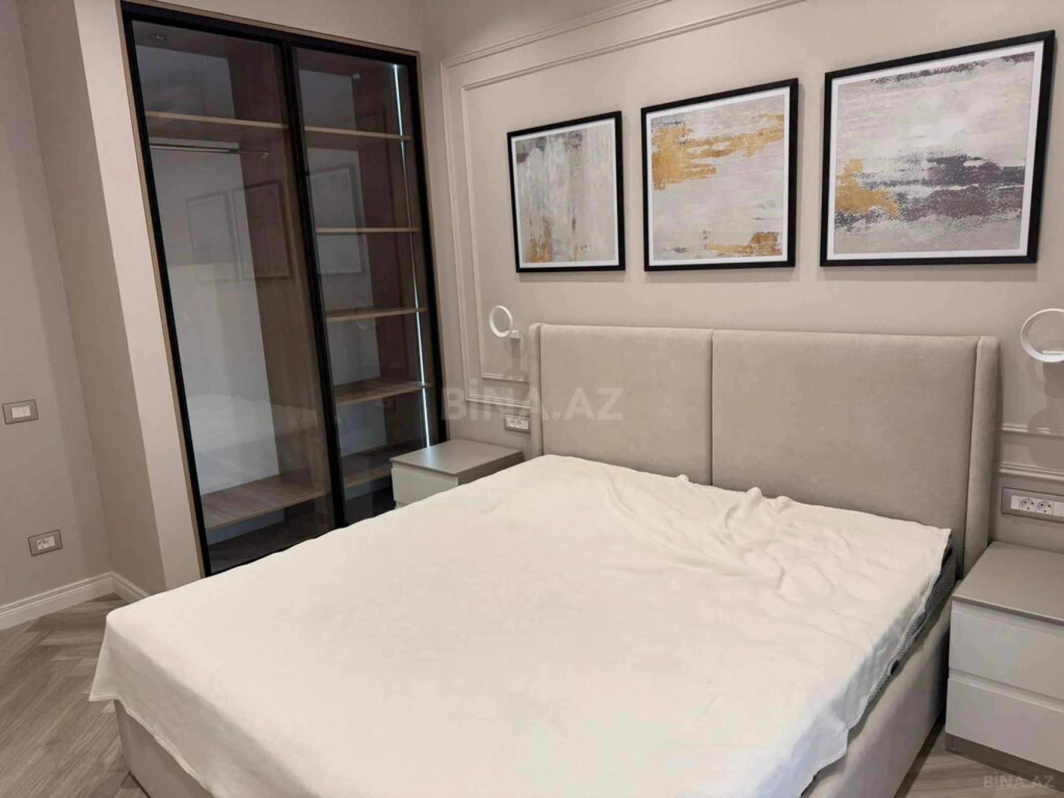 Satılır 2 otaqlı mənzil 67 m²