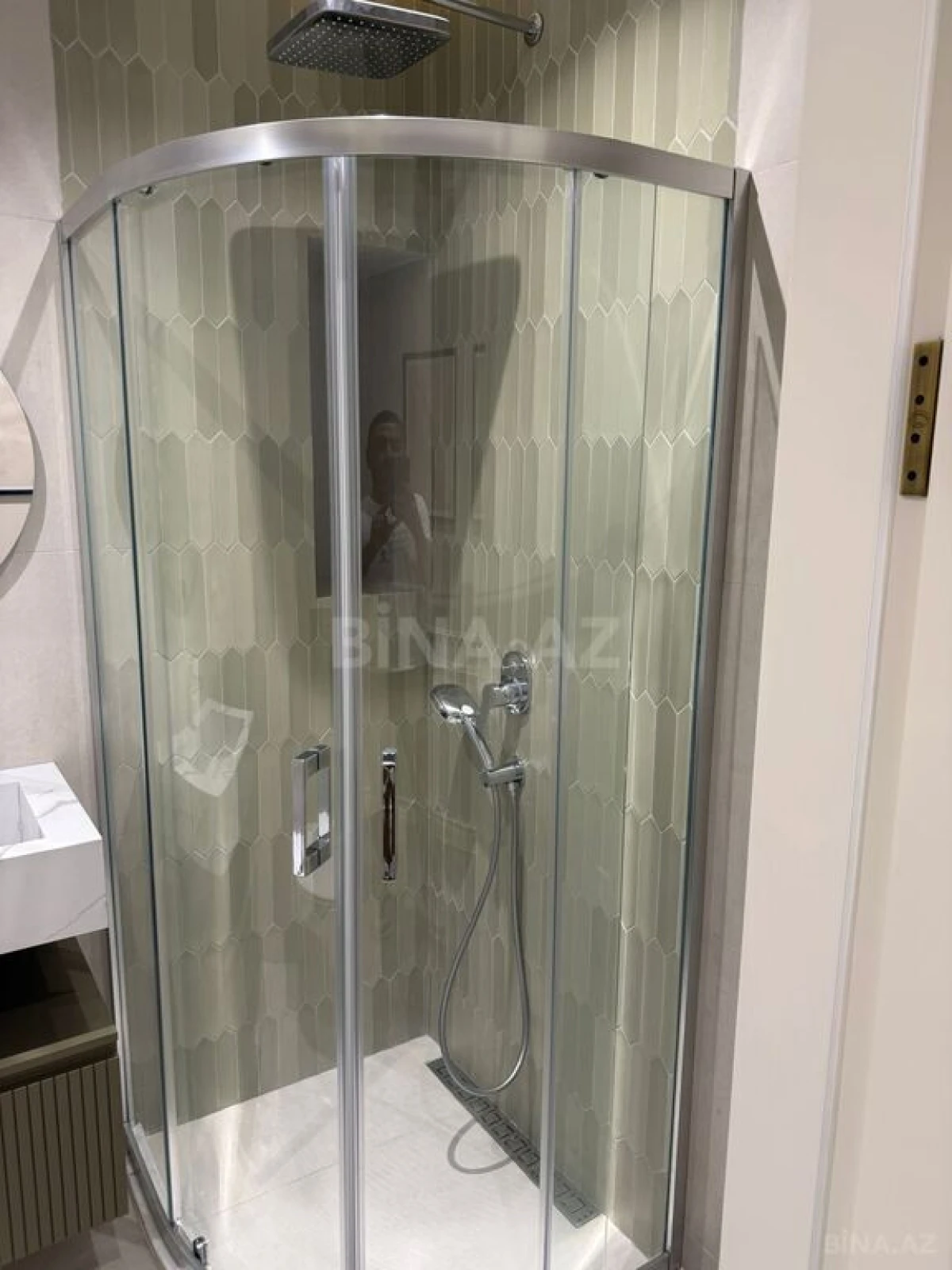 Satılır 2 otaqlı mənzil 67 m²