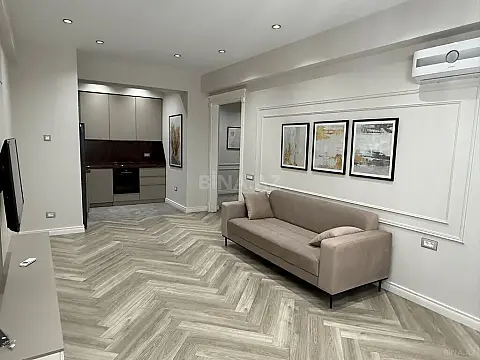 Satılır 2 otaqlı mənzil 67 m²