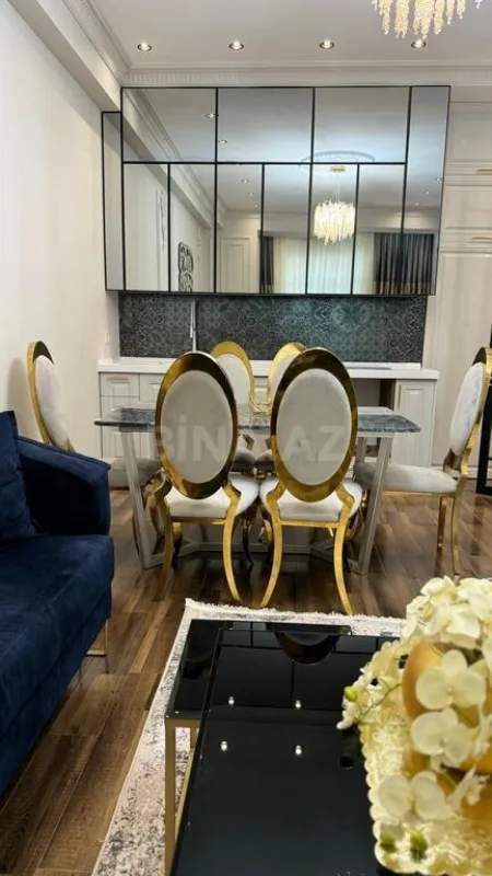 Satılır 2 otaqlı mənzil 68 m²