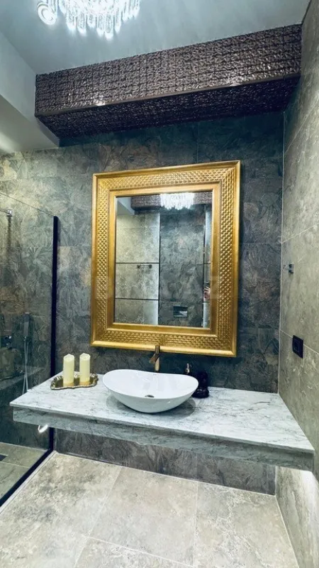 Satılır 2 otaqlı mənzil 68 m²