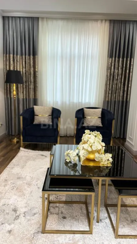 Satılır 2 otaqlı mənzil 68 m²