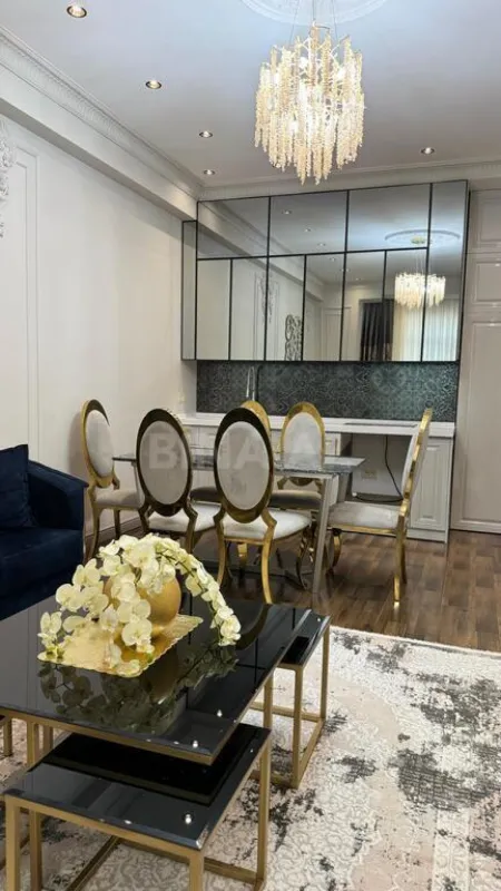 Satılır 2 otaqlı mənzil 68 m²