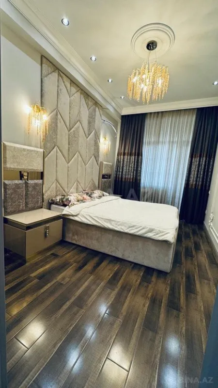 Satılır 2 otaqlı mənzil 68 m²