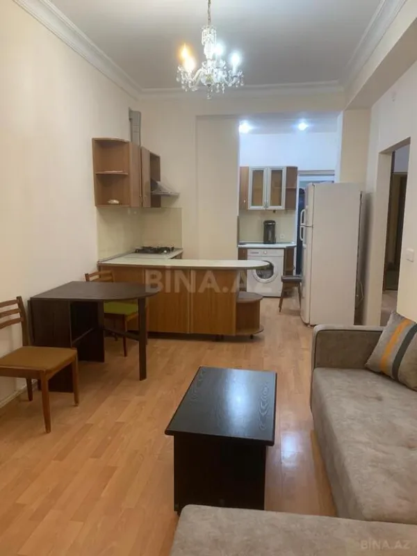 Kirayə verilir 2 otaqlı mənzil 56 m²