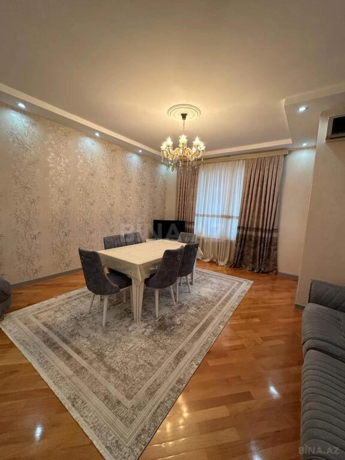 Satılır 3 otaqlı mənzil 90 m²