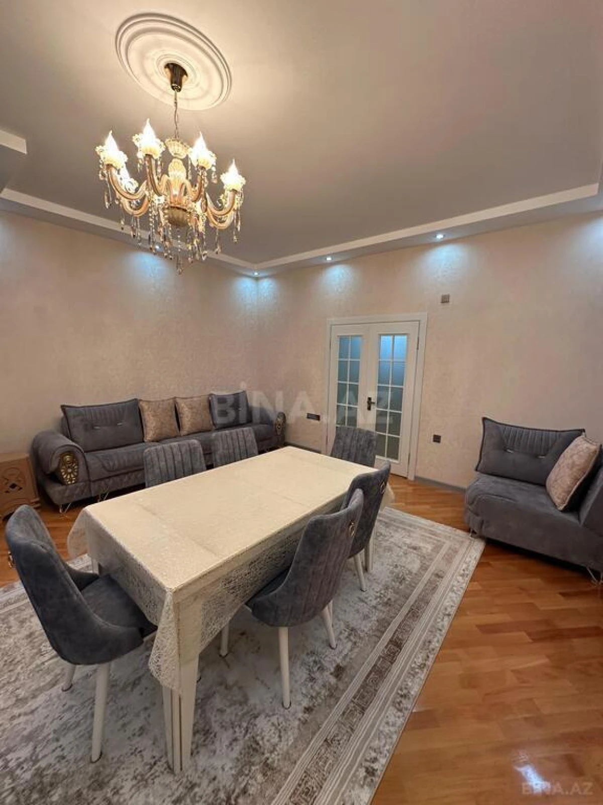 Satılır 3 otaqlı mənzil 90 m²