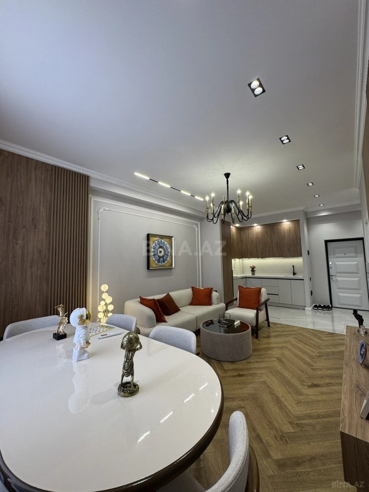 Satılır 2 otaqlı mənzil 54 m²