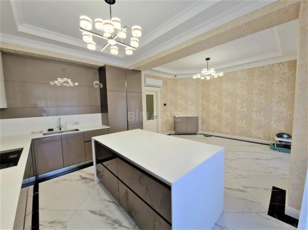 Kirayə verilir 5 otaqlı mənzil 320 m²