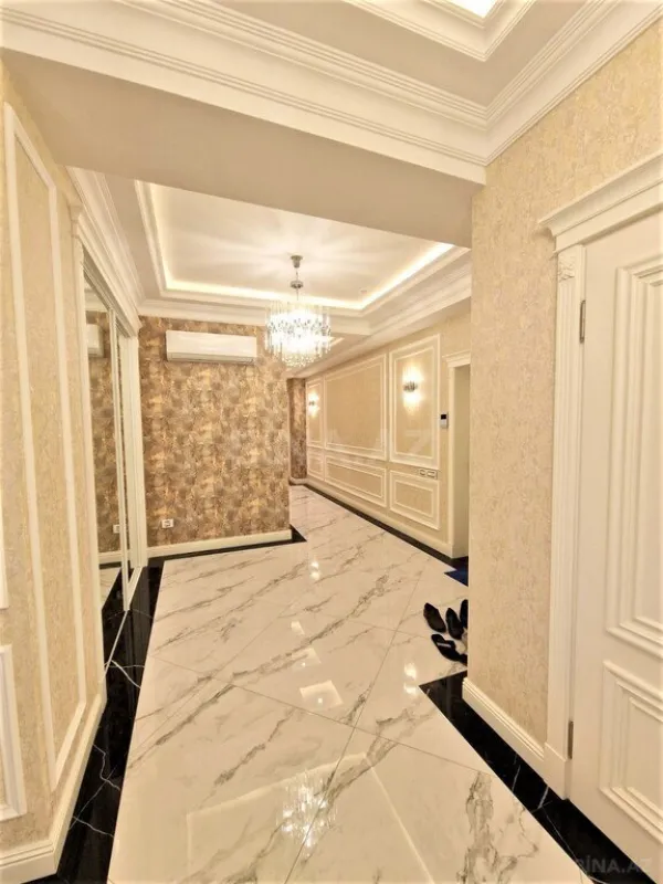 Kirayə verilir 5 otaqlı mənzil 320 m²