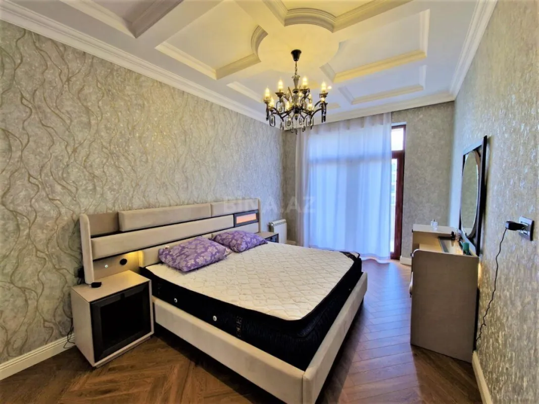 Kirayə verilir 5 otaqlı mənzil 320 m²