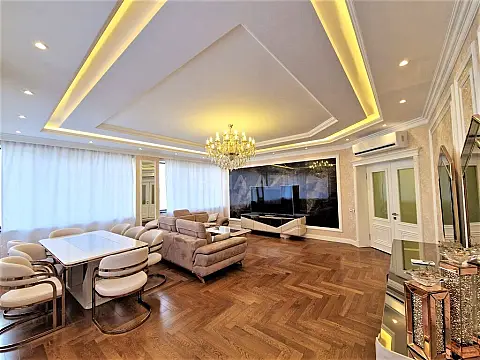 Kirayə verilir 5 otaqlı mənzil 320 m²