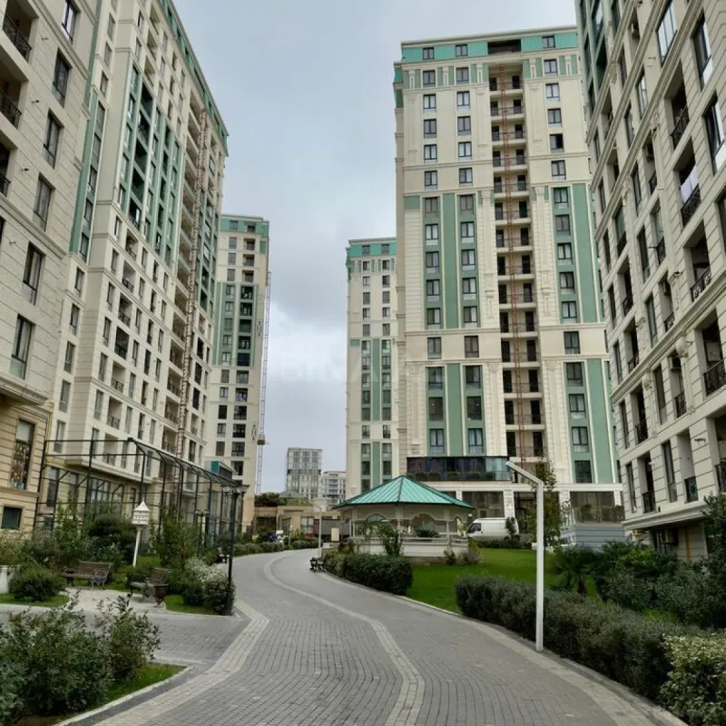 Satılır 2 otaqlı mənzil 60 m²
