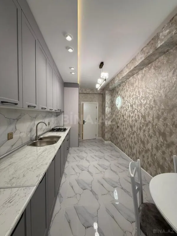 Satılır 2 otaqlı mənzil 88 m²