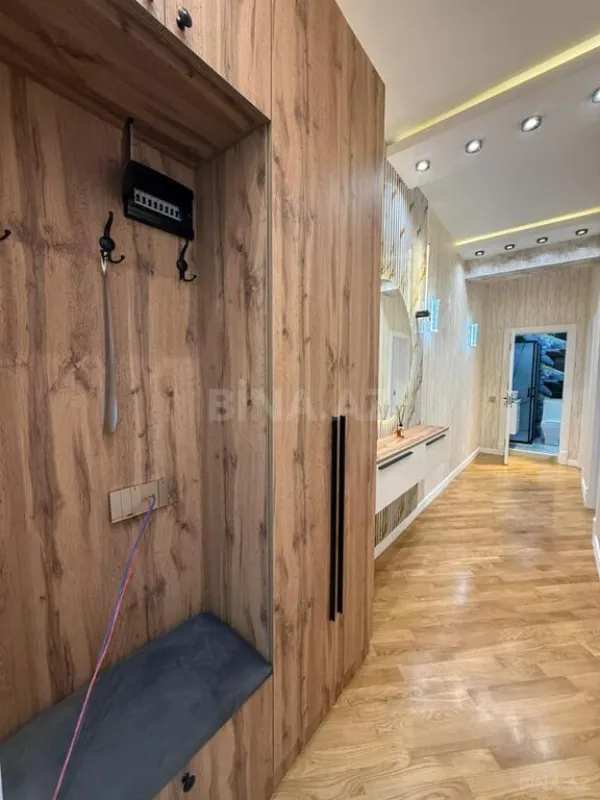 Satılır 2 otaqlı mənzil 88 m²