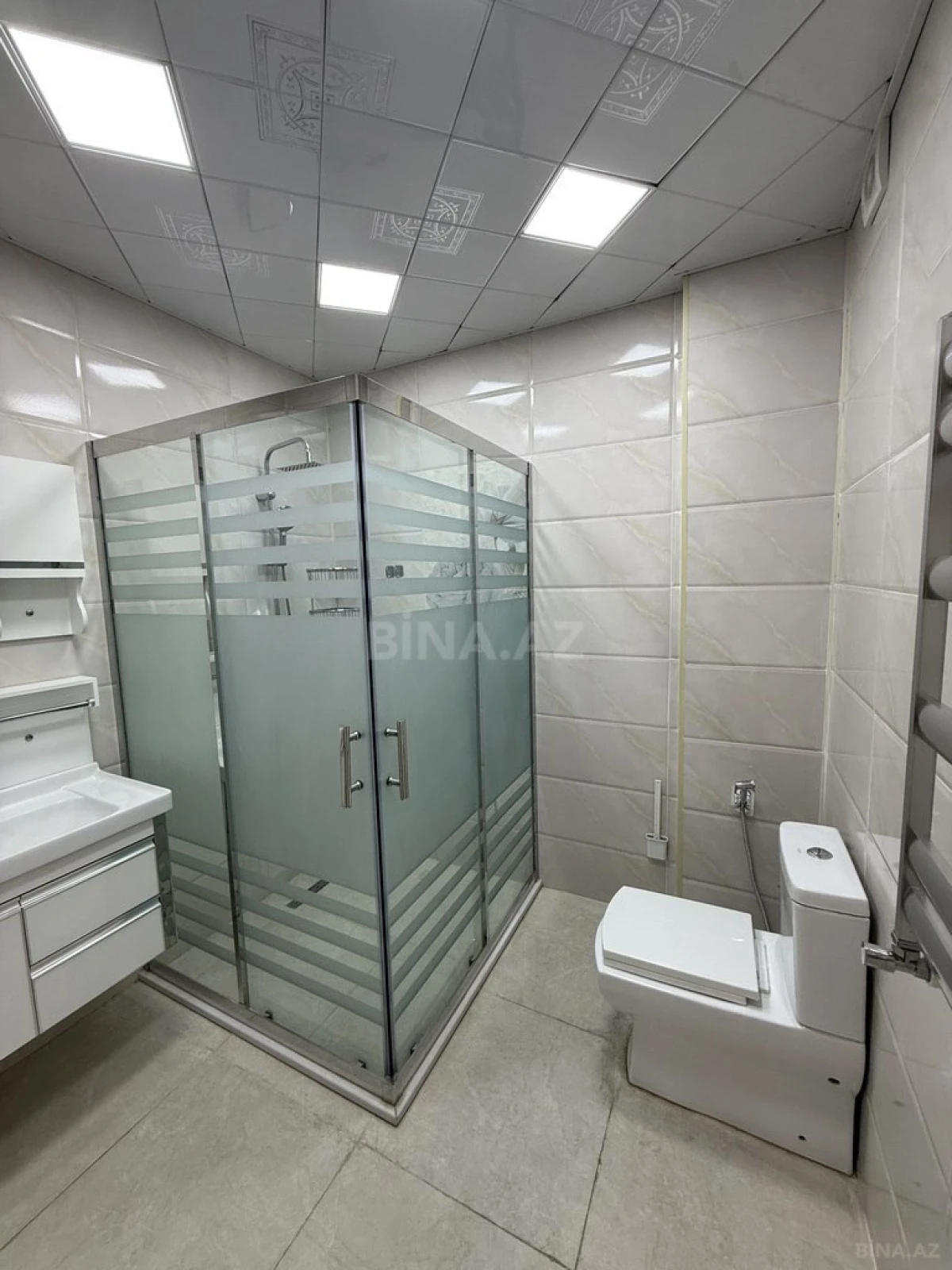 Satılır 2 otaqlı mənzil 88 m²