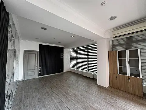 Kirayə verilir 1 otaqlı ofis 40 m²