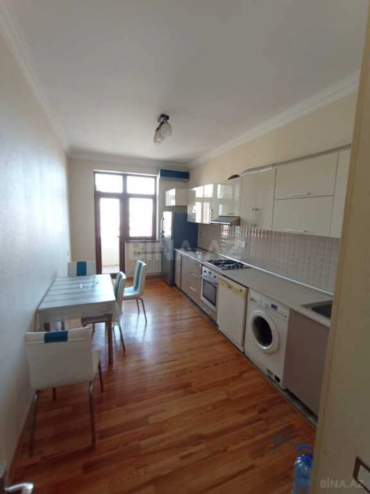 Satılır 3 otaqlı mənzil 125 m²