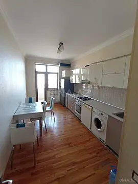 Satılır 3 otaqlı mənzil 125 m²