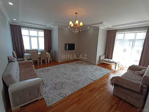 Satılır 3 otaqlı mənzil 125 m²