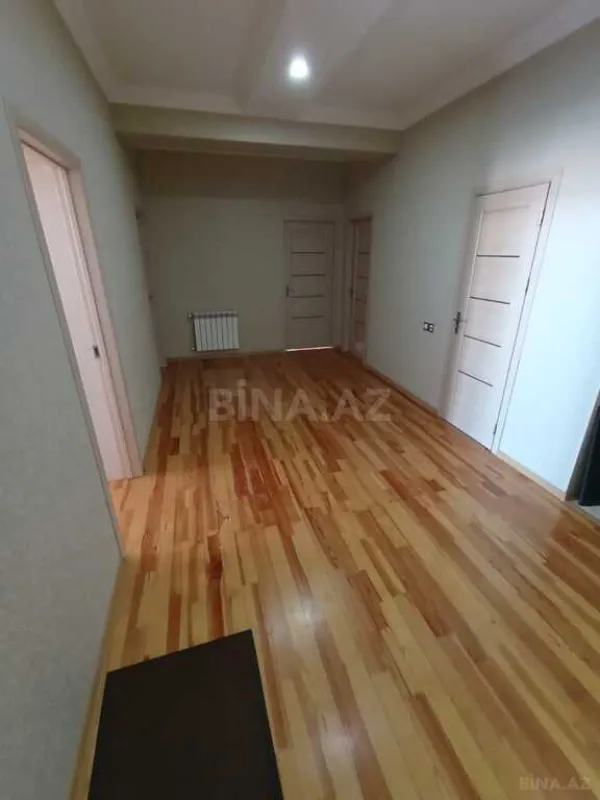 Satılır 3 otaqlı mənzil 125 m²