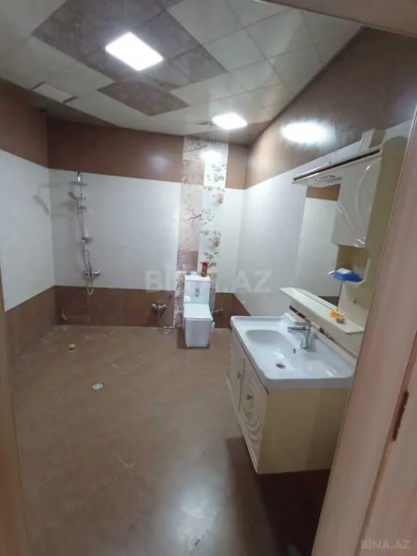 Satılır 3 otaqlı mənzil 125 m²