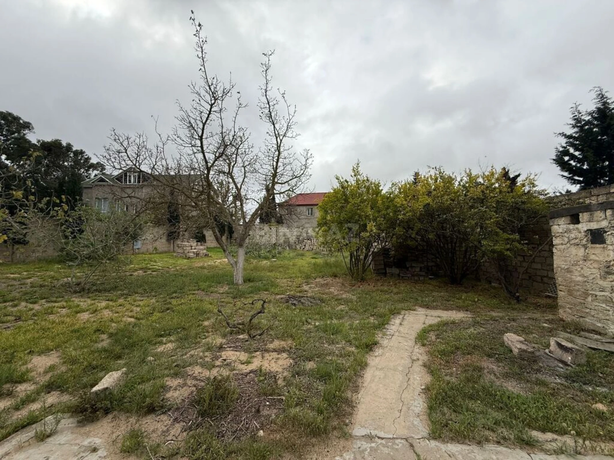 Satılır torpaq sahəsi 10 m²