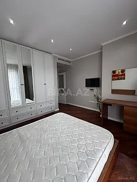 Kirayə verilir 3 otaqlı mənzil 115 m²