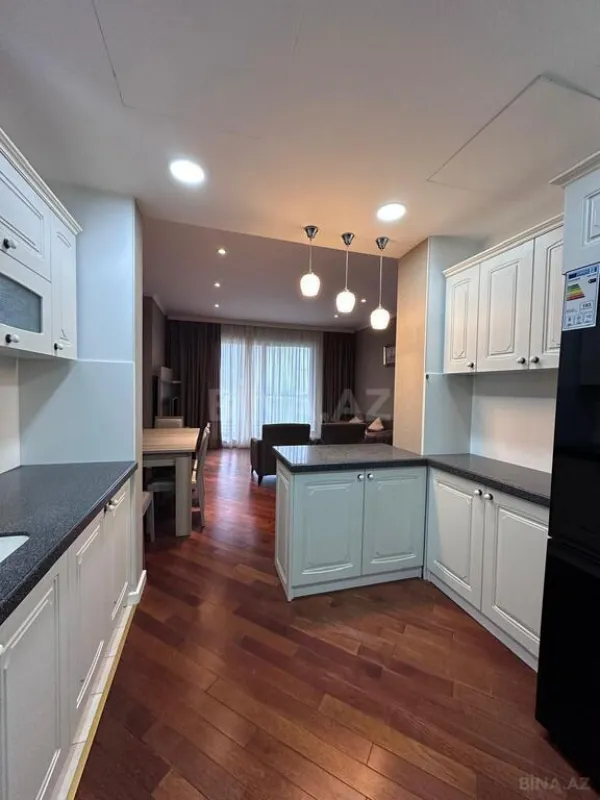 Kirayə verilir 3 otaqlı mənzil 115 m²