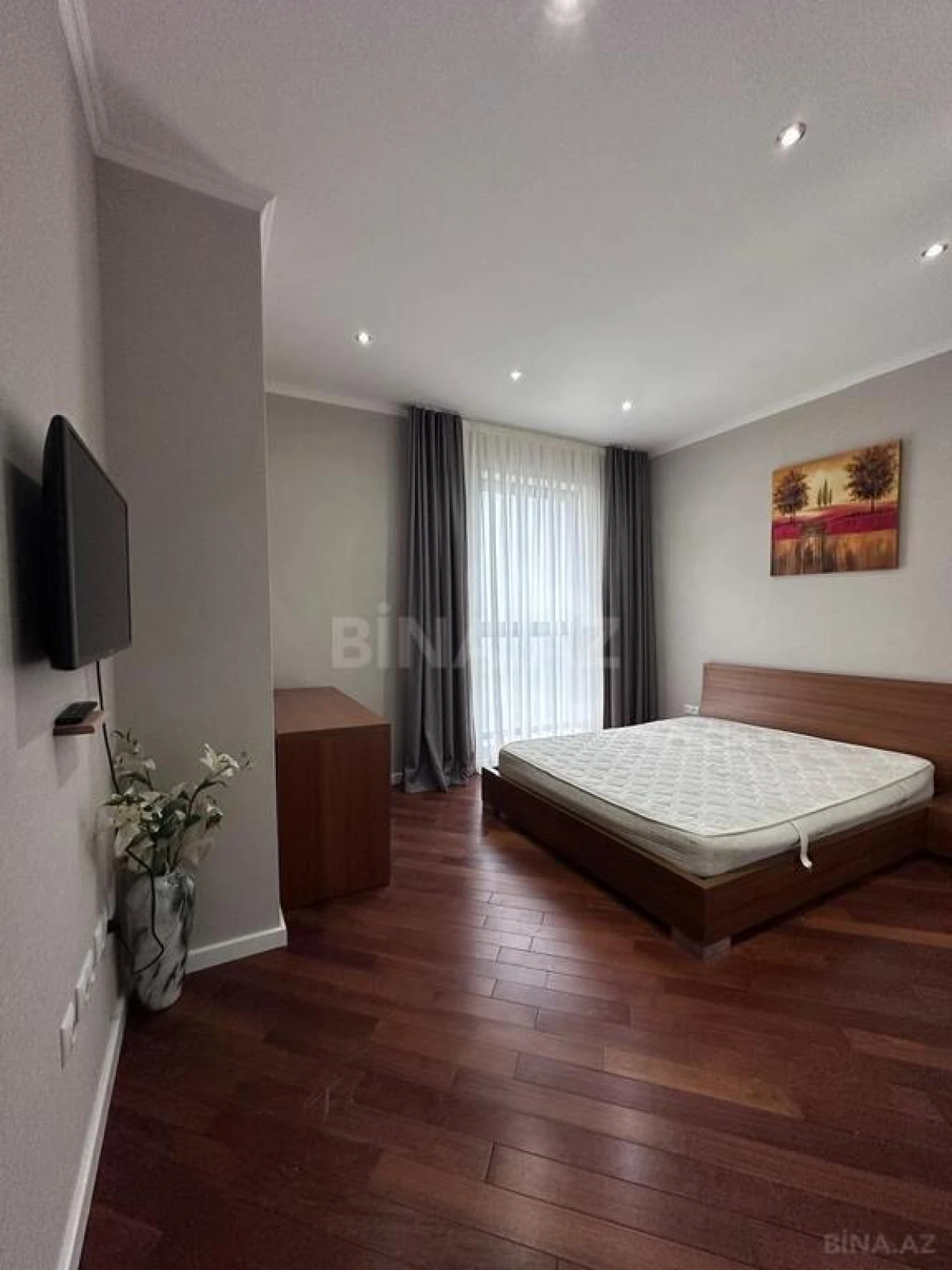 Kirayə verilir 3 otaqlı mənzil 115 m²