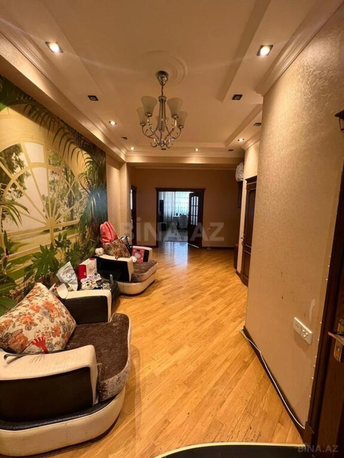 Satılır 2 otaqlı mənzil 110 m²