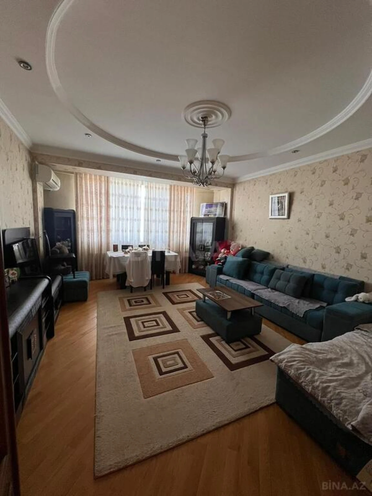 Satılır 2 otaqlı mənzil 110 m²