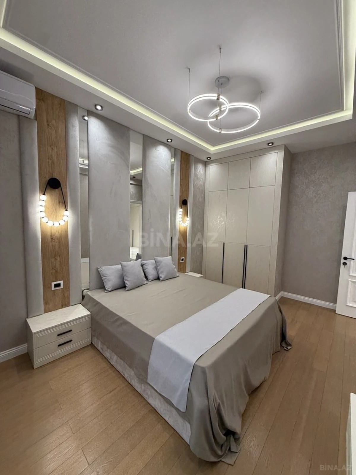 Satılır 2 otaqlı mənzil 86 m²