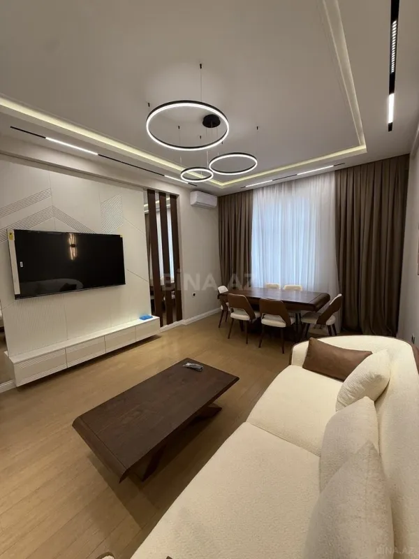 Satılır 2 otaqlı mənzil 86 m²
