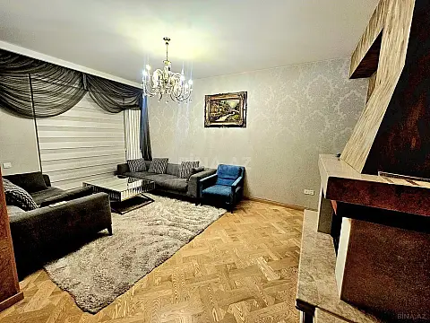 Satılır 4 otaqlı mənzil 190 m²