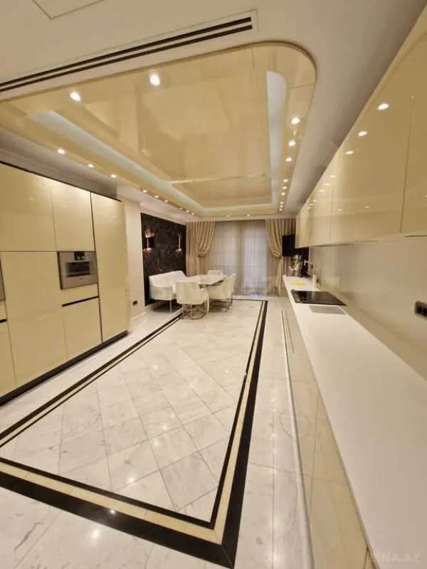 Kirayə verilir 5 otaqlı mənzil 410 m²