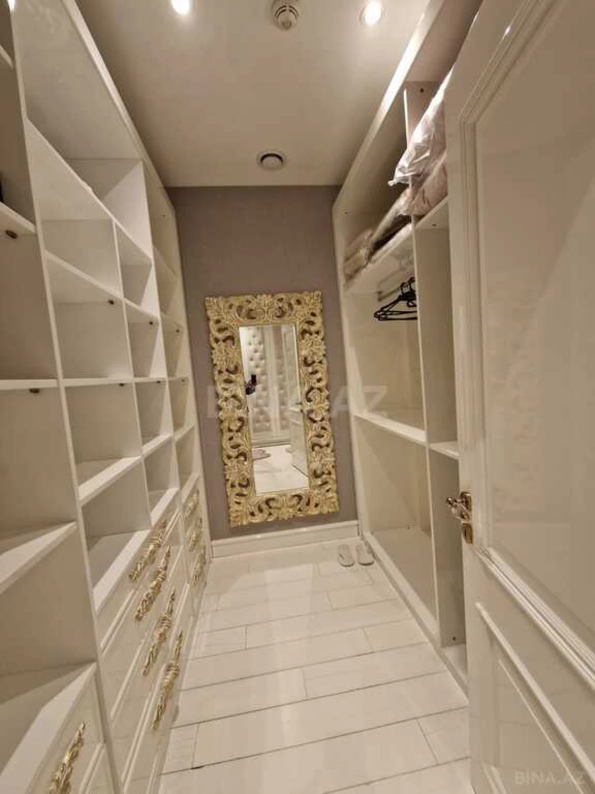 Kirayə verilir 5 otaqlı mənzil 410 m²