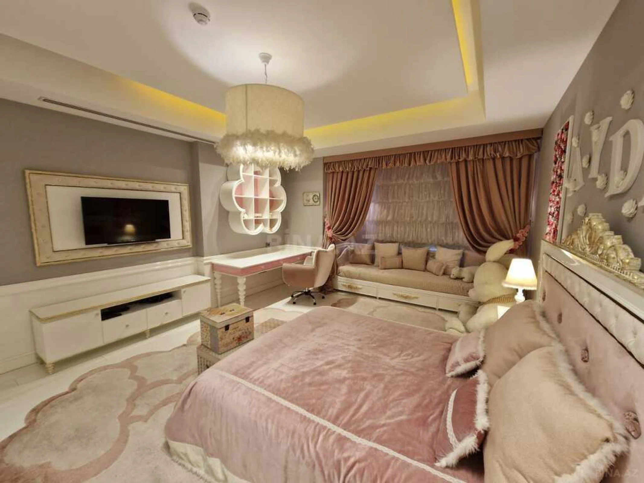 Kirayə verilir 5 otaqlı mənzil 410 m²