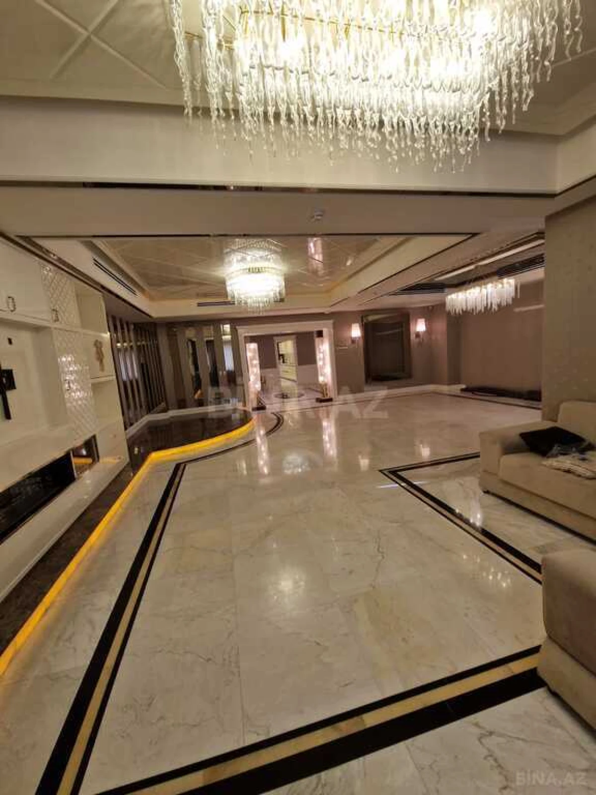 Kirayə verilir 5 otaqlı mənzil 410 m²