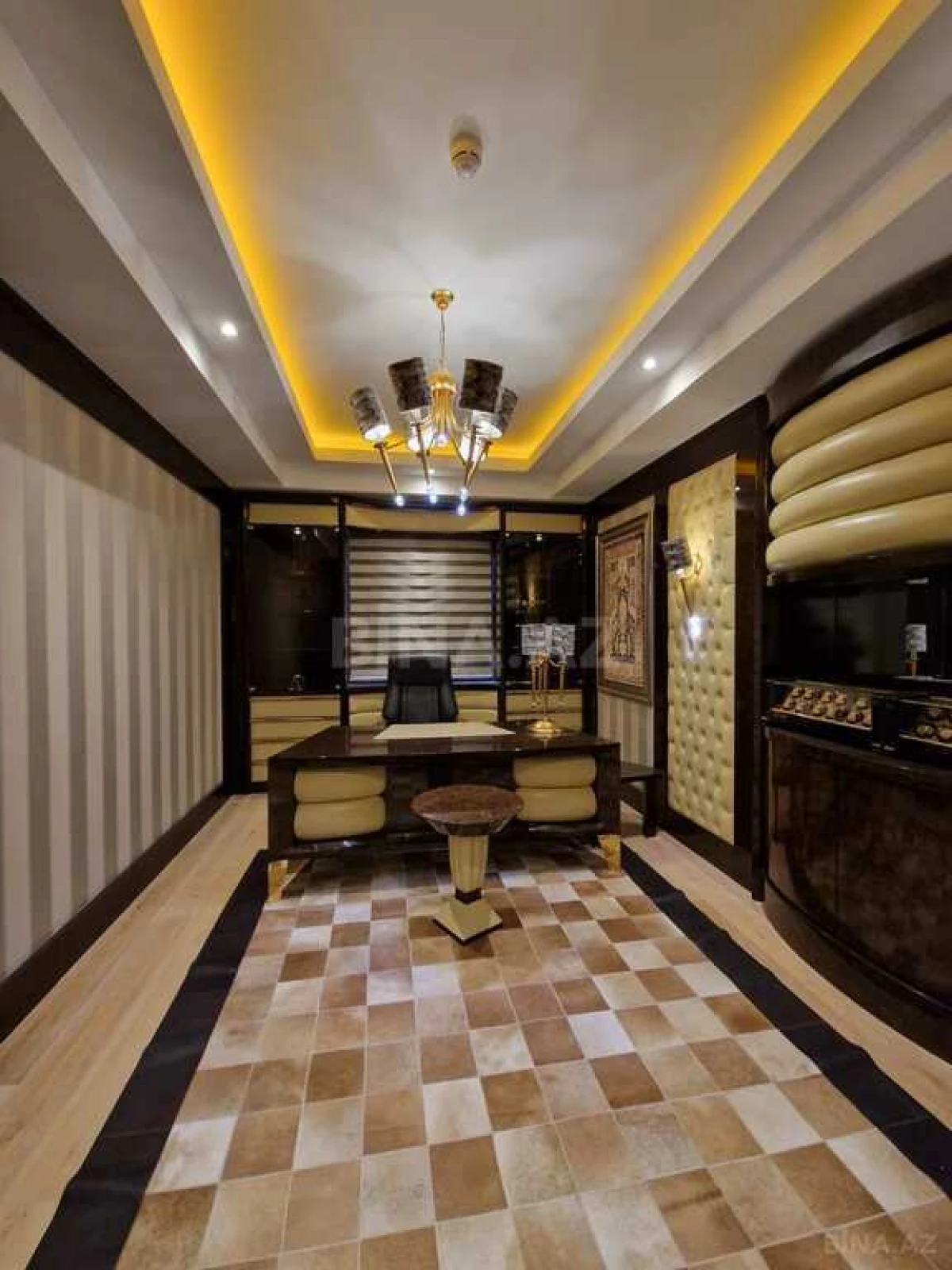 Kirayə verilir 5 otaqlı mənzil 410 m²